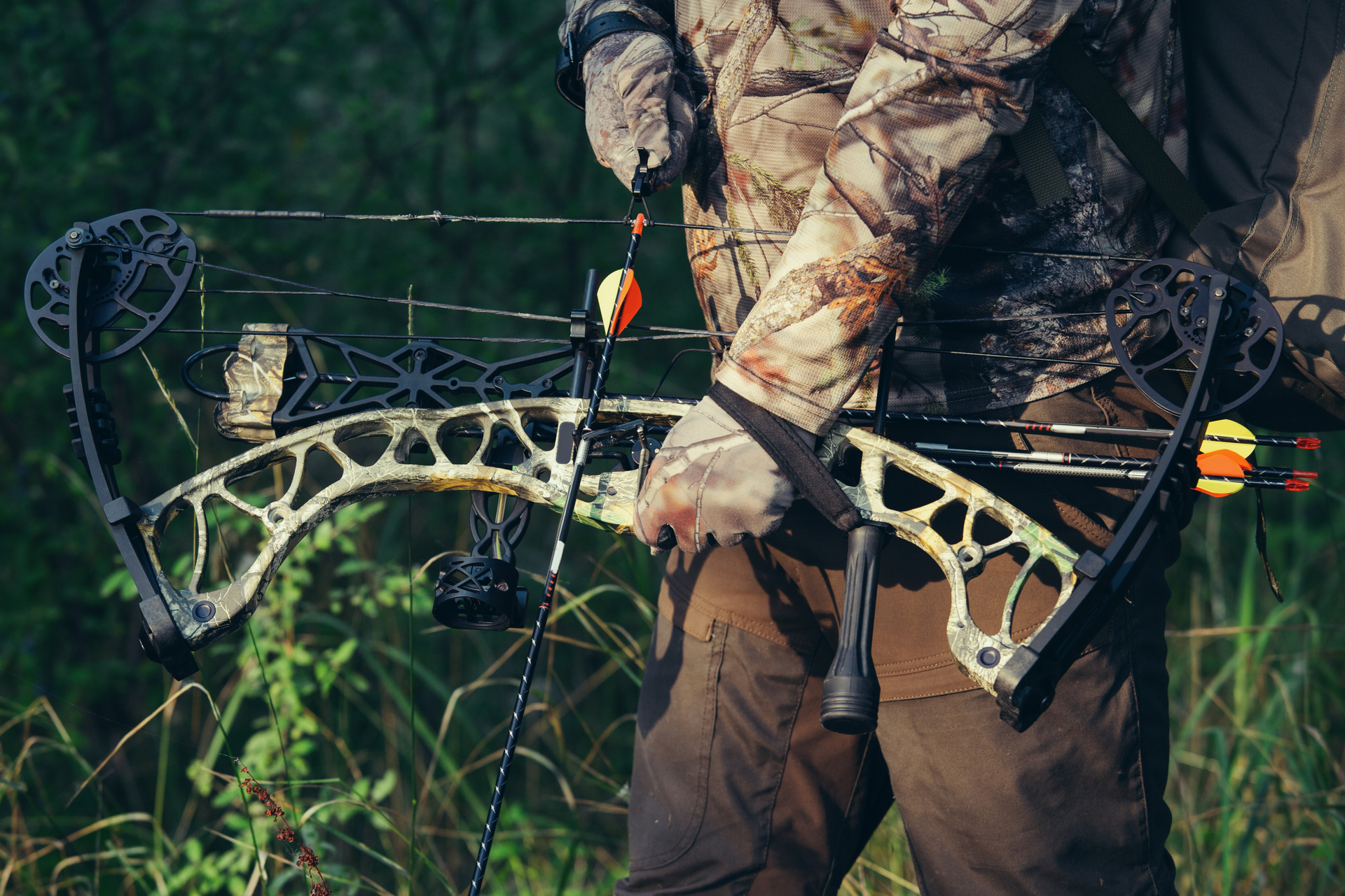 The Great Debate Bow Hunting vs. Rifle Hunting for Big Game Hunters